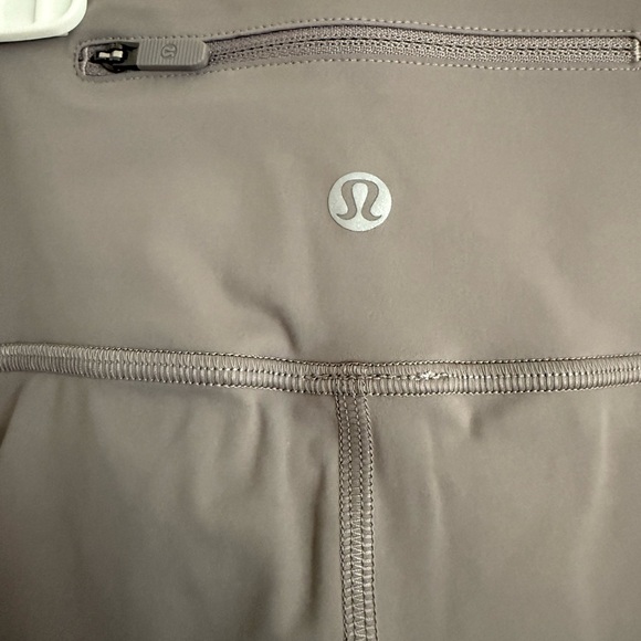 NWT Lululemon Speed Wunder Under Leggings Tights Asymmetrical Colorblock Size 2 - Picture 5 of 5